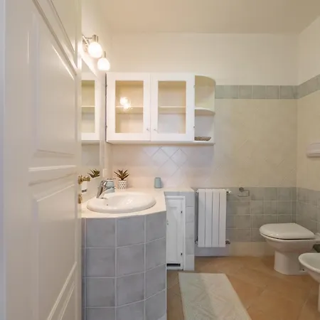 Elegante Vista Mare Apartamento